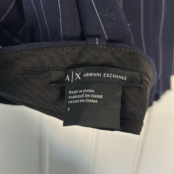 NWOT Women’s Armani Exchange Pinstripe Suit Pants in Navy Blue (Size 2) - Picture 5 of 10